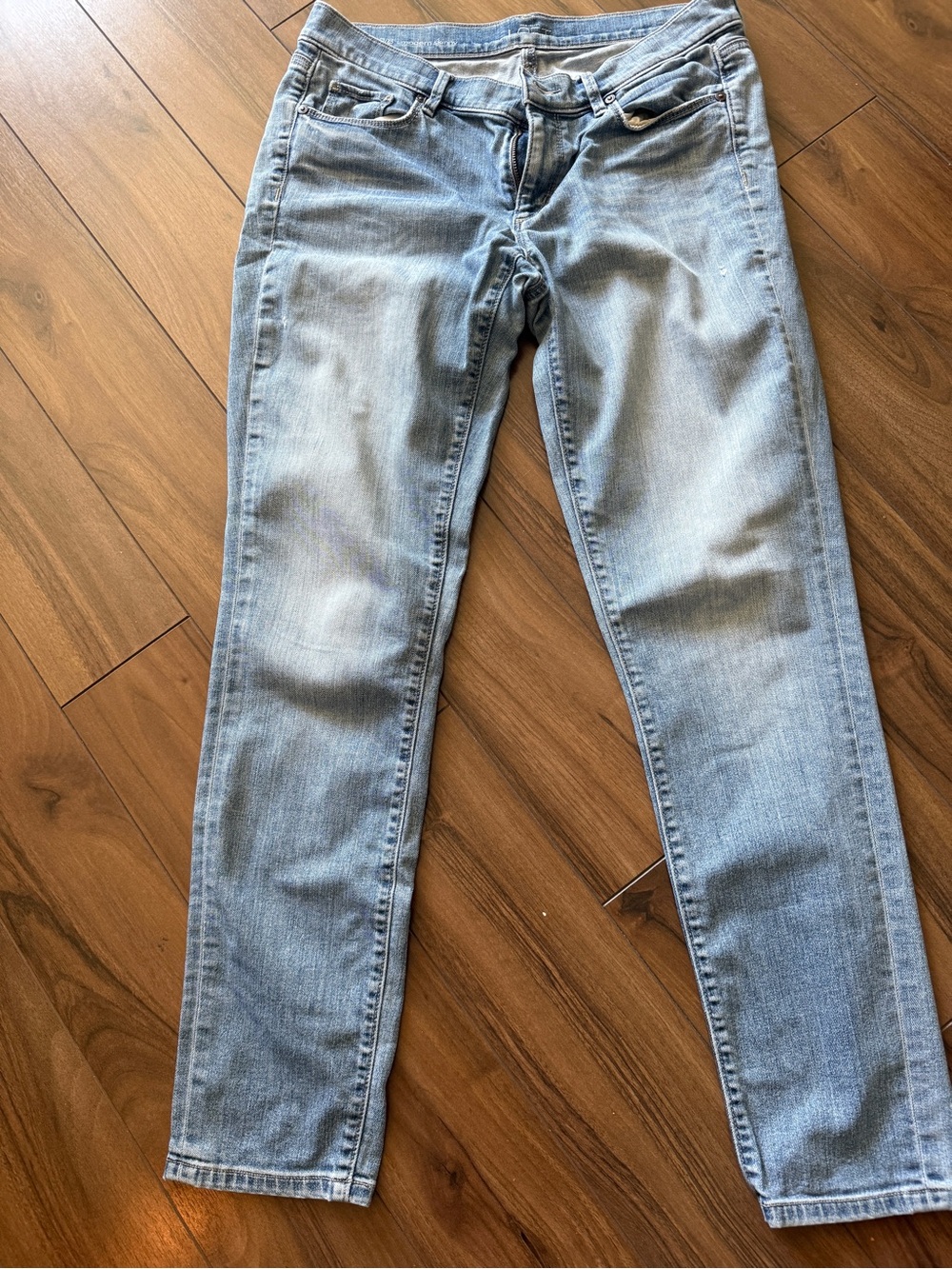 LOFT Light Wash Skinny Jeans